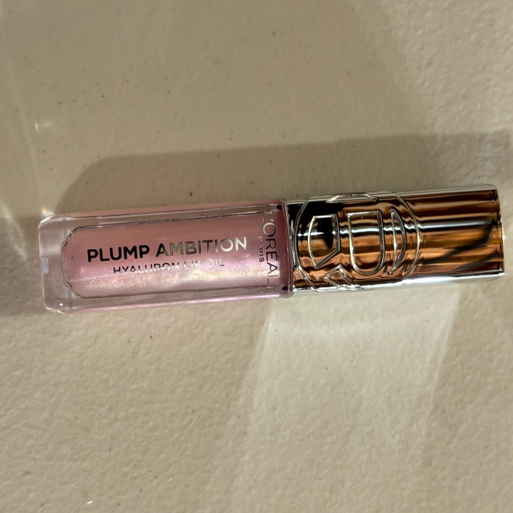 L'Oreal Plump Ambition Lip Gloss in Soft Pink